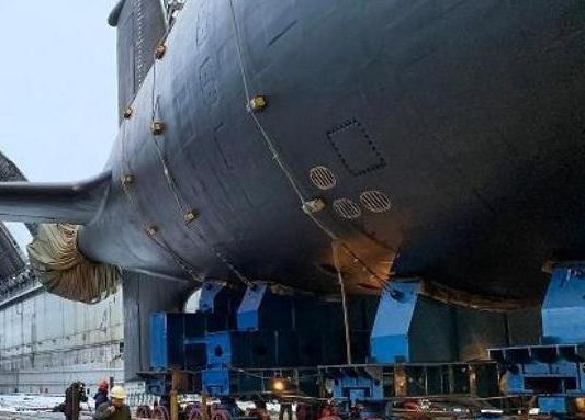 俄罗斯研发的“新西伯利亚”号核潜艇，其性能如何？