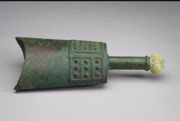 古代战争的“鸣金收兵”到底是什么，鸣的是什么器械？